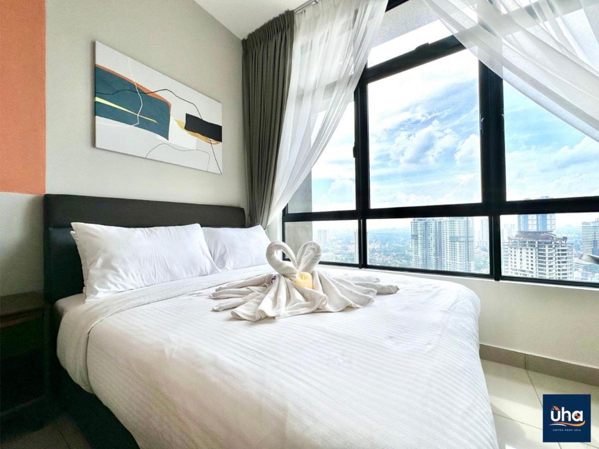 Apartment Twin Tower By Uha *