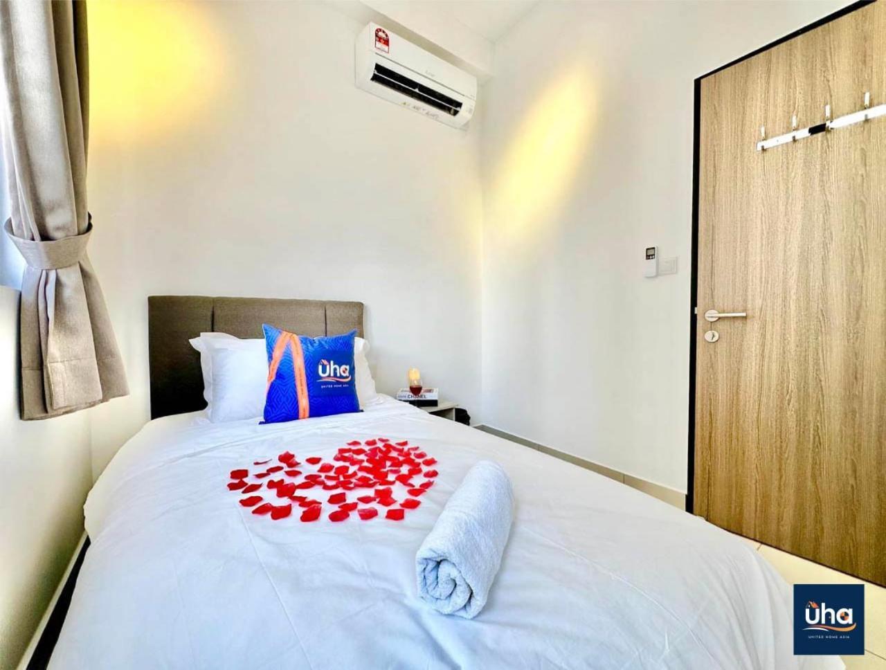 Apartment Twin Tower By Uha Johor Bahru